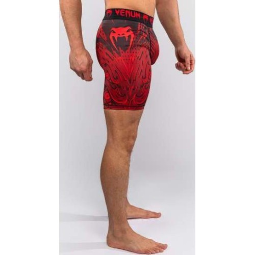 Шорты Venum Wolf Atak Vale Tudo – чёрно-красные
