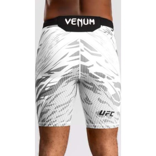 UFC Fusion by Venum Authentic Fight Night vīriešu Vale Tudo šorti, balti