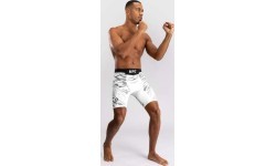 UFC Fusion by Venum Authentic Fight Night vīriešu Vale Tudo šorti, balti