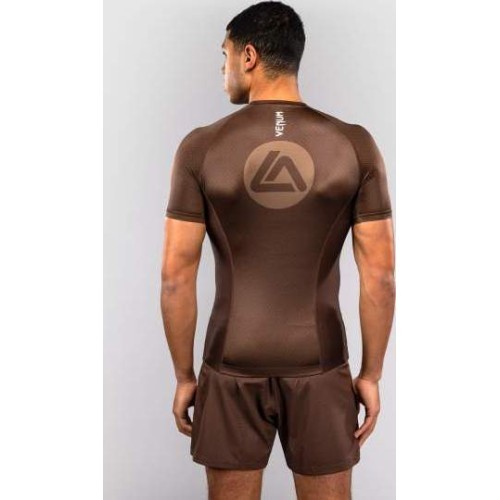 Venum x Roger Gracie Academy rashguard ar īsām piedurknēm - tumši brūns