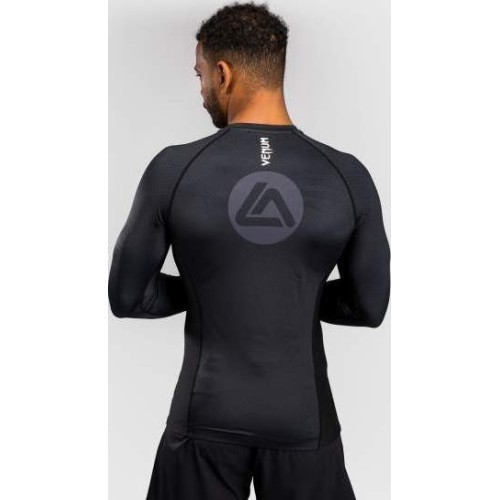 Venum x Roger Gracie Academy rashguard ar garām piedurknēm, melns