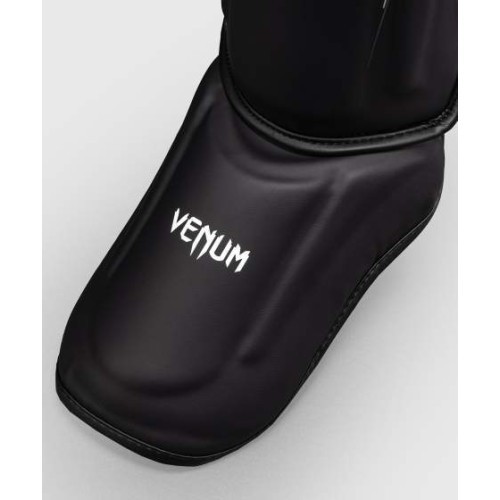 Venum Streamline apakšstilbu sargi, melni/balti