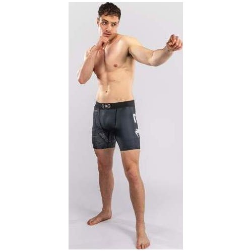 Karate Combat by Venum Vale Tudo šorti, melni/pelēki