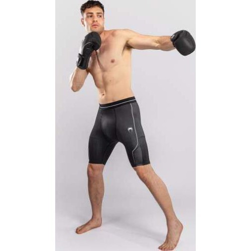 Шорты Venum Stealth Vale Tudo, черно-белые