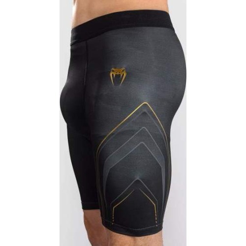 Venum Streamline Vale Tudo šorti – melni/zelta