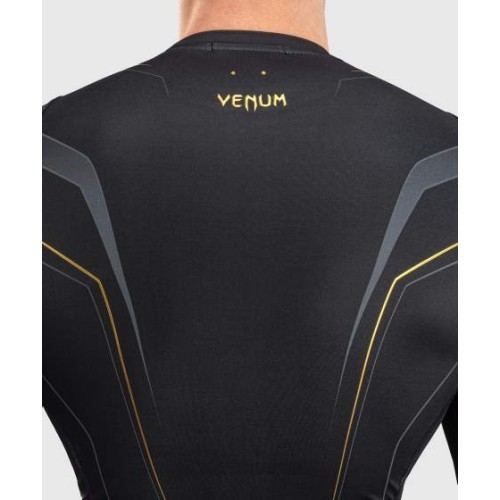 Peldkrekls ar garām piedurknēm Venum Streamline, melns/zelta