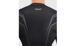 Peldkrekls ar garām piedurknēm Venum Streamline, melns/zelta