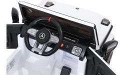 Vehicle Mercedes G63 AMG LIFT White
