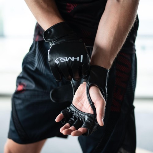 TB03 INTELLIGENT MUSIC BOXING MACHINE BLUETOOTH WITH GLOVES HMS