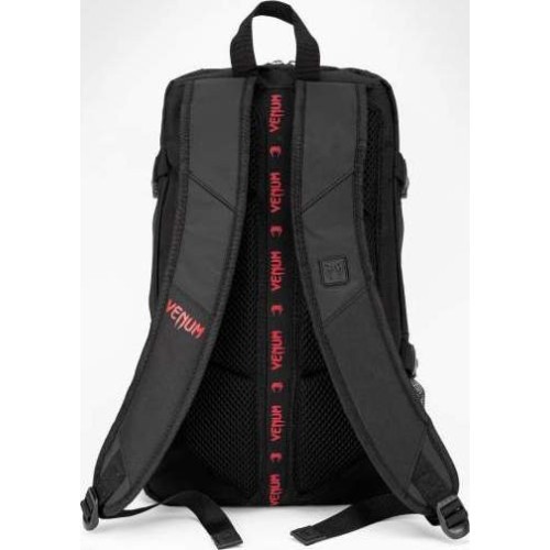 Рюкзак Venum Challenger Pro Evo – чёрный/красный