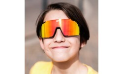 Polarizētas sporta saulesbrilles VIF One Kids, melnas ar sarkanu