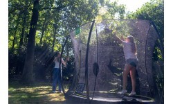 EXIT Silhouette iegremdējamā batuts ø244 cm ar drošības tīklu – melns