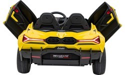 Электромобиль Lamborghini Revuelto XL, жёлтый