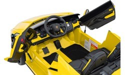 Электромобиль Lamborghini Revuelto XL, жёлтый
