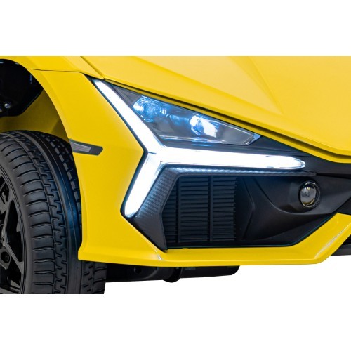 Электромобиль Lamborghini Revuelto XL, жёлтый