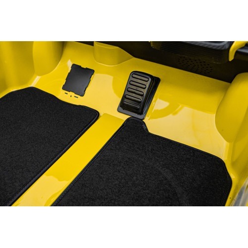 Elektromobilis Lamborghini Revuelto XL, dzeltens