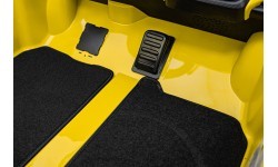 Elektromobilis Lamborghini Revuelto XL, dzeltens