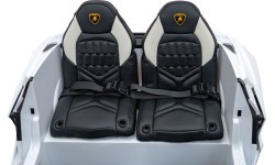 Lamborghini Revuelto XL STRONG White vehicle
