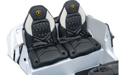 Lamborghini Revuelto XL STRONG balts elektromobilis