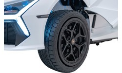 Lamborghini Revuelto XL STRONG White vehicle