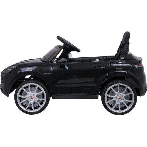 Vehicle Porsche Cayenne Black