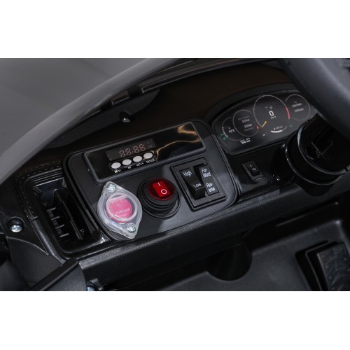 Elektromobilis Porsche Cayenne, melns