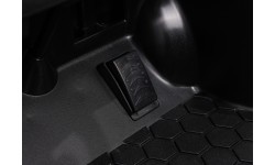 Электромобиль Porsche Cayenne, чёрный