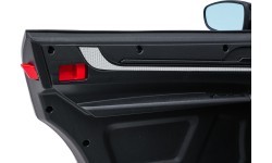 Elektromobilis Porsche Cayenne, melns