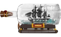 Pirate Ship in a Bottle Building Set 822 pcs.