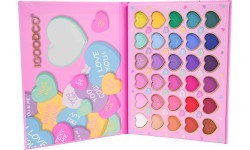 MEGA Heart Makeup Set
