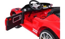 Elektromobilis Ford GT, sarkans