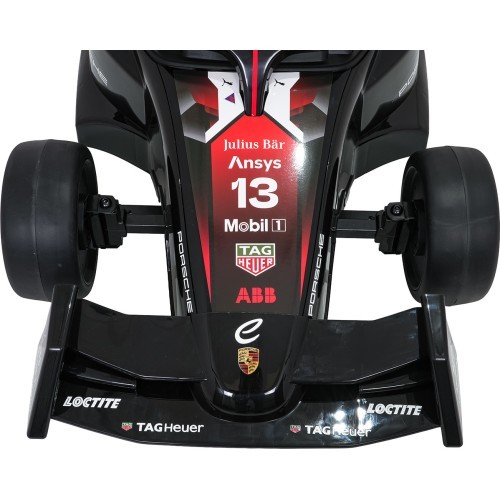 Электромобиль Porsche Formula E, красный