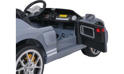 Elektromobilis Ford GT, pelēks