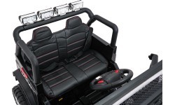 Jeep BEAST 4x4 Black Vehicle