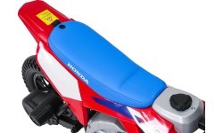 Vehicle Motorcycle HONDA CFR450R Red