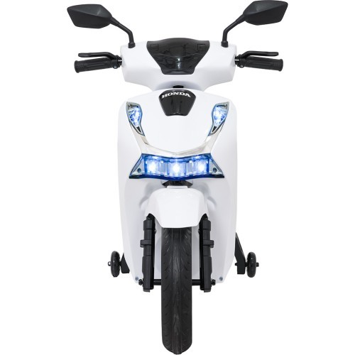 Vehicle Motor Scooter HONDA SH125I White