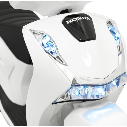 Детский электрический мотороллер Honda SH125I, белый
