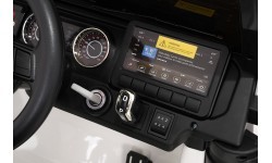 Jeep Wrangler Rubicon LIFT White Vehicle