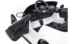 Elektromobilis Mercedes Benz GT63 AMG balts