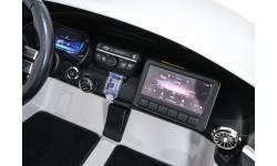Elektromobilis Mercedes Benz GT63 AMG balts