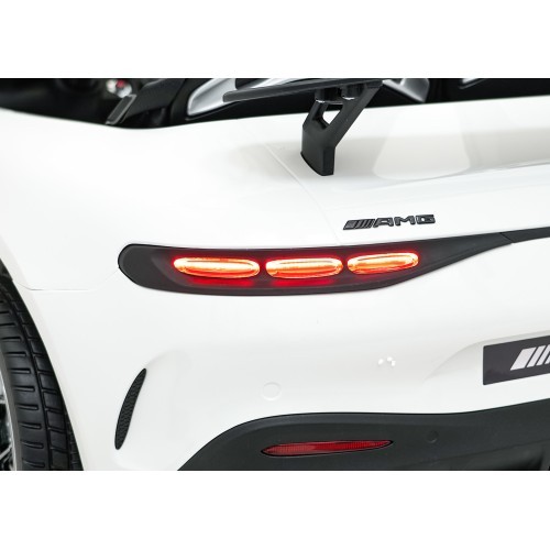 Электромобиль Mercedes Benz GT63 AMG белый