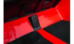 Elektromobilis Mercedes Benz GT63 AMG, sarkans
