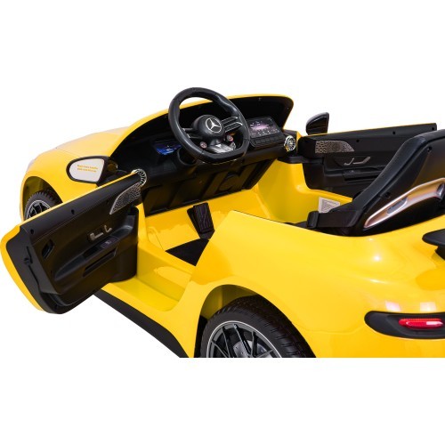 Elektromobilis Mercedes Benz GT63 AMG, dzeltens