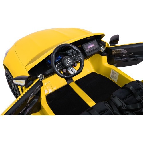 Vehicle Mercedes Benz GT63 AMG Yellow