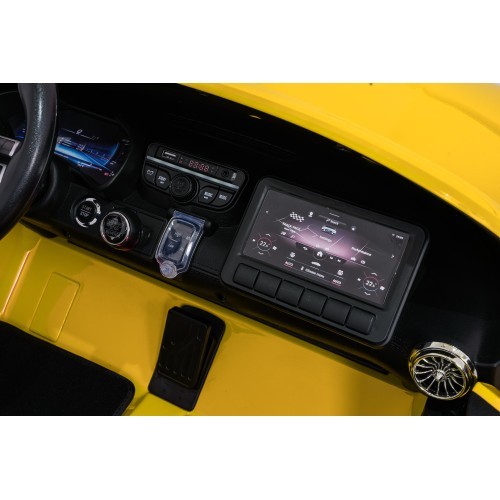 Электромобиль Mercedes Benz GT63 AMG, жёлтый