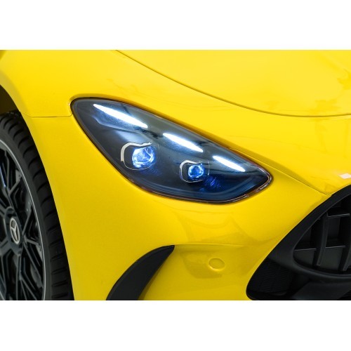 Elektromobilis Mercedes Benz GT63 AMG, dzeltens