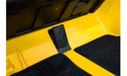 Электромобиль Mercedes Benz GT63 AMG, жёлтый
