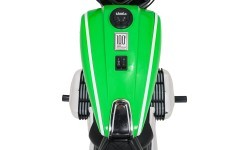 Elektriskais motocikls BMW R18, zaļš
