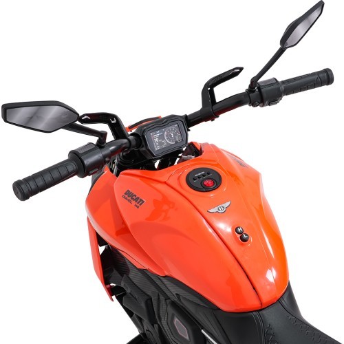Elektromobilis Ducati Diavel x Bentley, oranžs