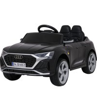 Elektromobilis Audi SQ8, melns